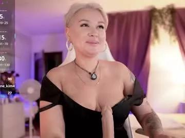 divine_kim on Chaturbate 