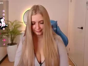 do_u_want_alice — look my sexy outfit  #bigboobs #leggings #belly #bbw #twerk [0 tokens remaining]