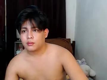 drakehugecock69 on Chaturbate