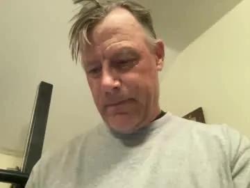 dudeinnh on Chaturbate 