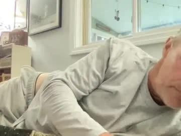 dudeinnh on Chaturbate 