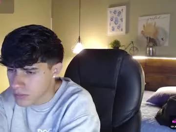 dyla_n18_ on Chaturbate