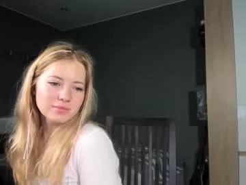 e___lisa on Chaturbate 