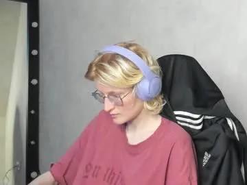 elizabeth_harpper on Chaturbate