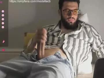 ella2oo4 on Chaturbate 