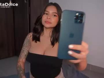 emely_dolce on Chaturbate 