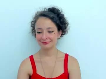emma_belle02 on Chaturbate 