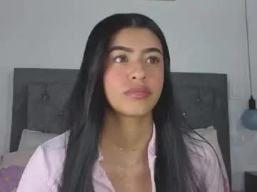 emma_blake__ on Chaturbate
