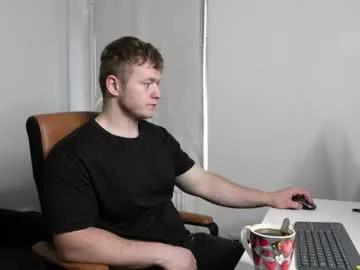 eric_poston — JERK EACH OTHER 40000 tokens #bigcock #young #feet #18 #new  -- Current Goal: oil up body at 200 tokens