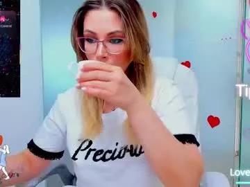 evelyne_rose on Chaturbate 