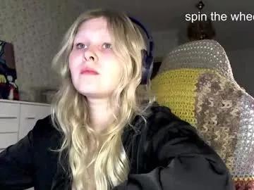 fairydreams_ — welcome to my lazy sunday^^   handbra on goal  #tease #nonude #bigboobs #hairyarmpits #curvy [0 tokens remaining]