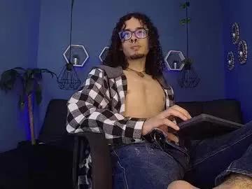feluriam_ on Chaturbate