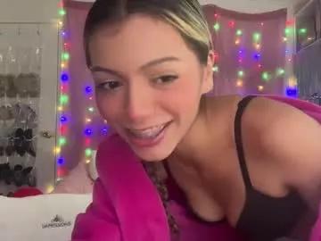 giaavalentinee on Chaturbate 