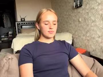 hermiladziekan — Goal:show sexy belly! I am new here and your support is very important to me! Thank you! ^^ #teen #18 #cute #new #shy [39 tokens remaining]