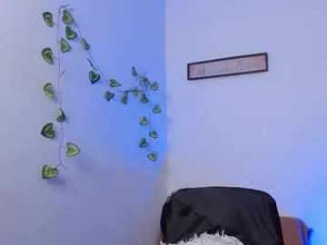 isa_salvatore on Chaturbate