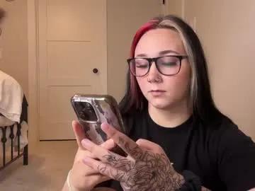 iveyjade33 — ice tease on tits [0 tokens remaining]