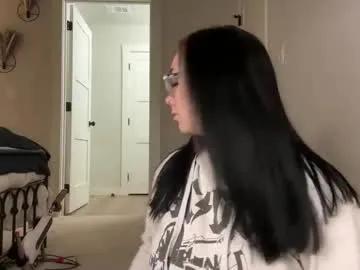 iveyjade33 — spank ass with flogger  [848 tokens remaining]