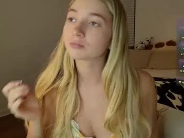 jadewilkinson — im so back missed me?  // GOAL: strip tease top off and squeeze boobs [1343 tokens left] #bigboobs #18 #lovense #squirt #teen