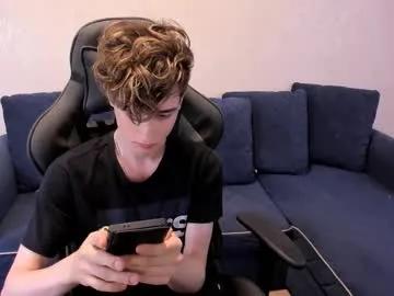 james_mil on Chaturbate