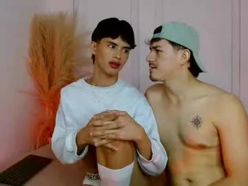 justin_spencer — Show big cum [822 tokens left] #femboy #cum #anal #lovense #twink