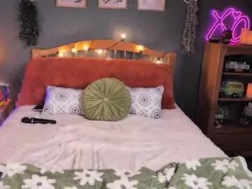 karinafoxkink on Chaturbate