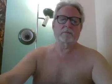 karolusmagnu on Chaturbate