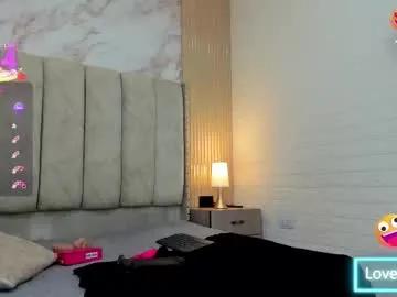 kiarazafira — GOAL: You squeeze and play with them to show the size well [159 tokens remaining] Today I want your eyes to get lost in my curves... / Promo Shake my tits for 50 tokens /Come... and let yourself dr