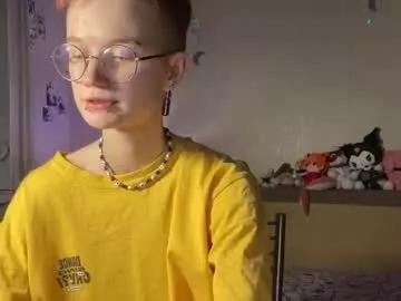 kiki_blue_eyes on Chaturbate 