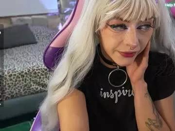 kikilepetite on Chaturbate 