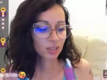 kisssnicol on Chaturbate 