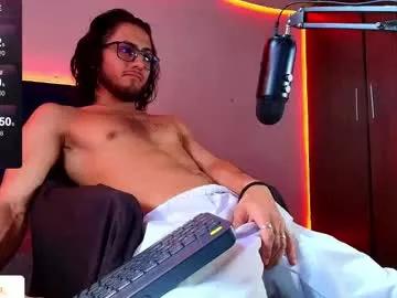 kuzzcoo on Chaturbate 
