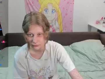 l1ttlekiki on Chaturbate 