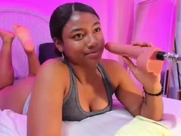 laraebony_ on Chaturbate 