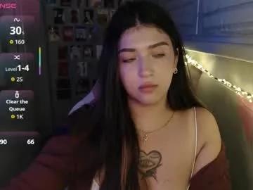 latina_mia — goal:little dance! special patterns 22/44/55/111/333     for horny mood lol!pvt is open #nonude #findom #lovense #puffynipples #feet [142 tokens left]