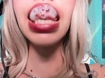 leylanoir on Chaturbate 