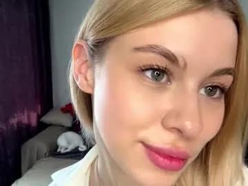 lil_elisa on Chaturbate