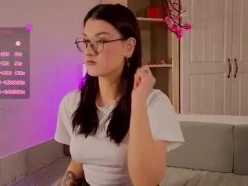 linna4kiss on Chaturbate 