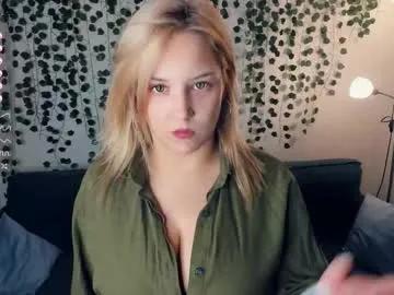 little__caprice on Chaturbate