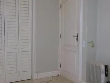 lucy1990xxx on Chaturbate