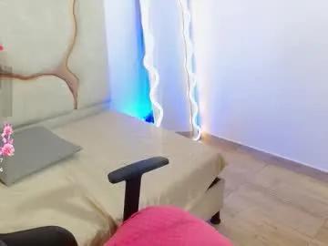 lurea_tay — GOAL: finger  in pussy [26 tokens remaining] if you love me type me 5/55/555/555 #hairy #ebony #natural  #milf #pregnant
