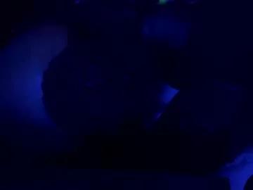 luvvlee on Chaturbate 