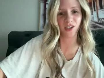 luxlovely111 on Chaturbate 