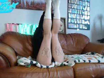 luxxxthefox on Chaturbate 