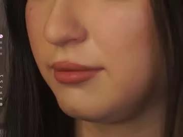 lynngroves on Chaturbate 