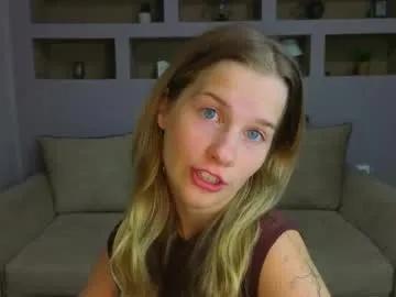 lynntiny on Chaturbate