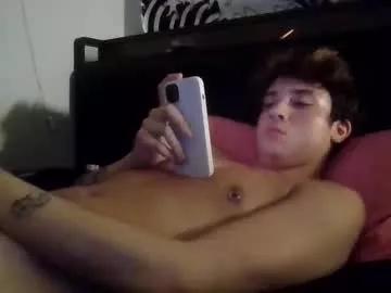 mammothboii2 on Chaturbate 