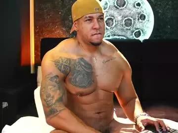 massimowalton2 on Chaturbate 
