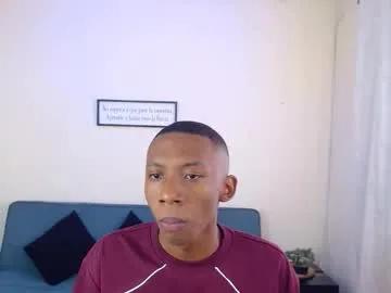 miiloo18 on Chaturbate 
