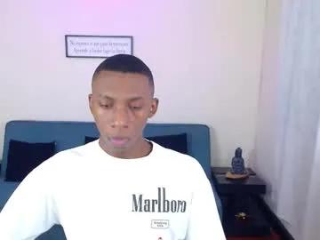 miiloo18 on Chaturbate