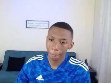 miiloo18 on Chaturbate 